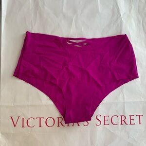 NWT Victoria’s Secret Panty Size Medium